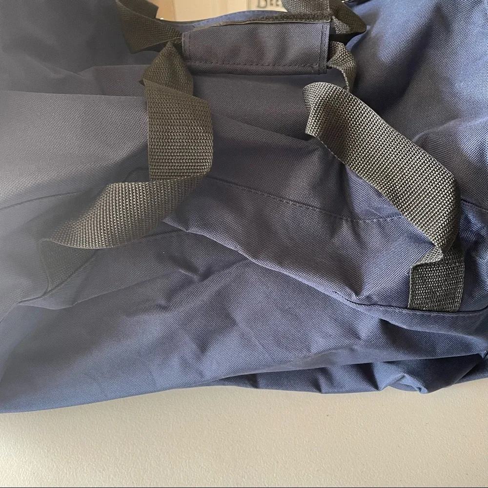 Outer Style Travel Duffel Bag Navy BRAND NEW - Picture 8 of 9